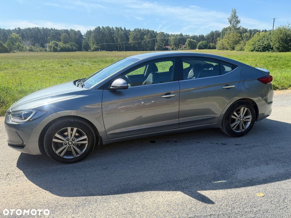 Hyundai Elantra 1.6 Premium - 5
