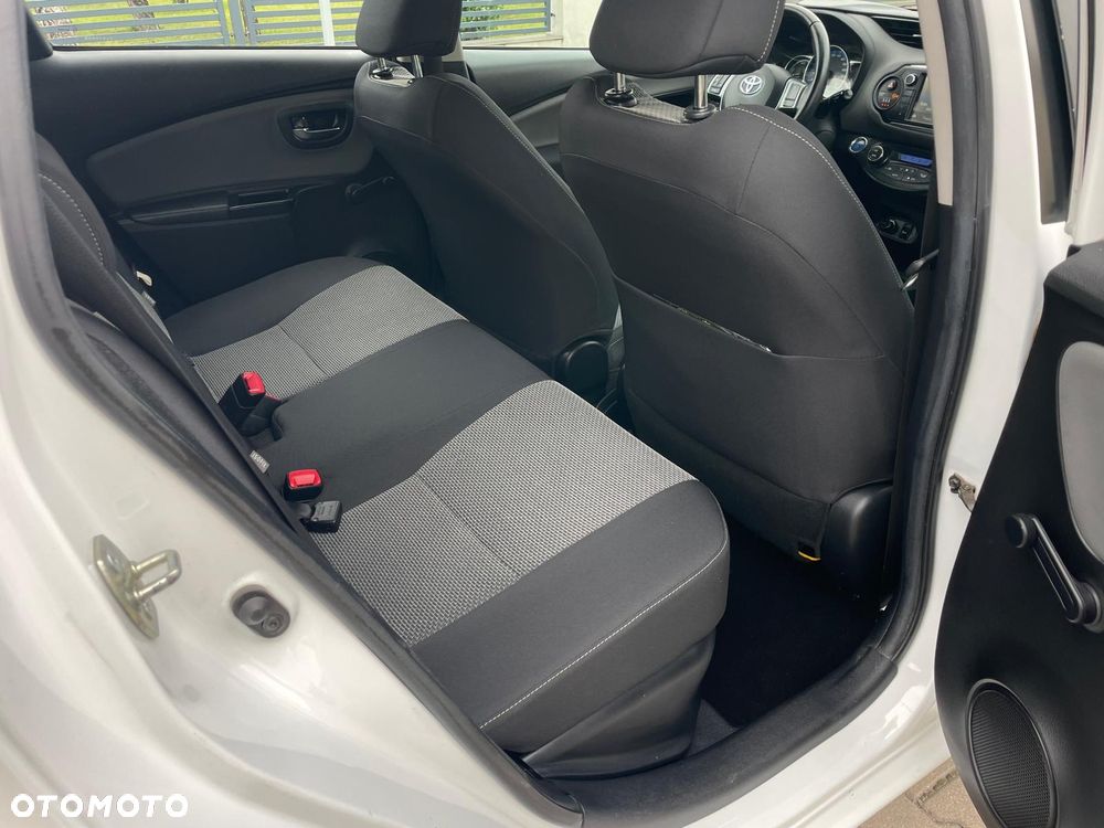 Toyota Yaris 1.5 VVT-i Comfort - 17
