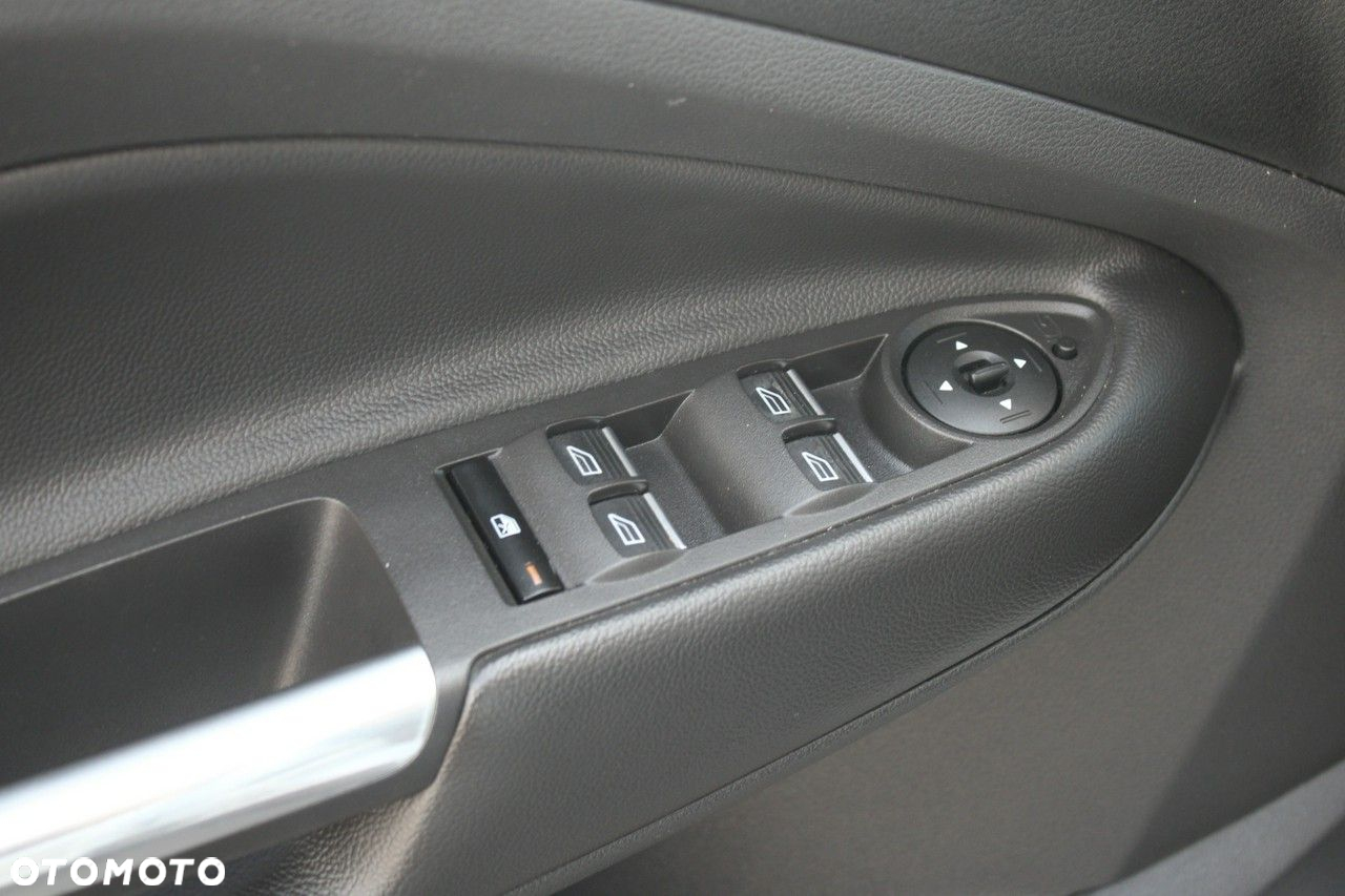 Ford Kuga 1.5 EcoBoost 2x4 Titanium - 27