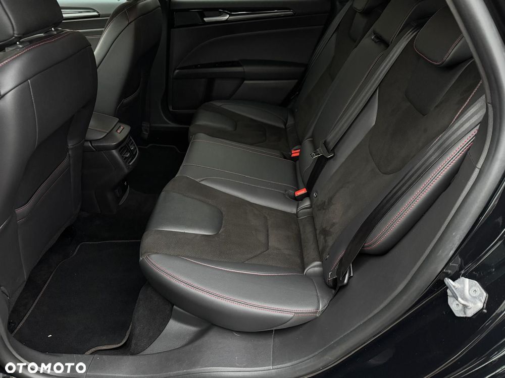 Ford Mondeo 2.0 EcoBlue ST-Line X - 30