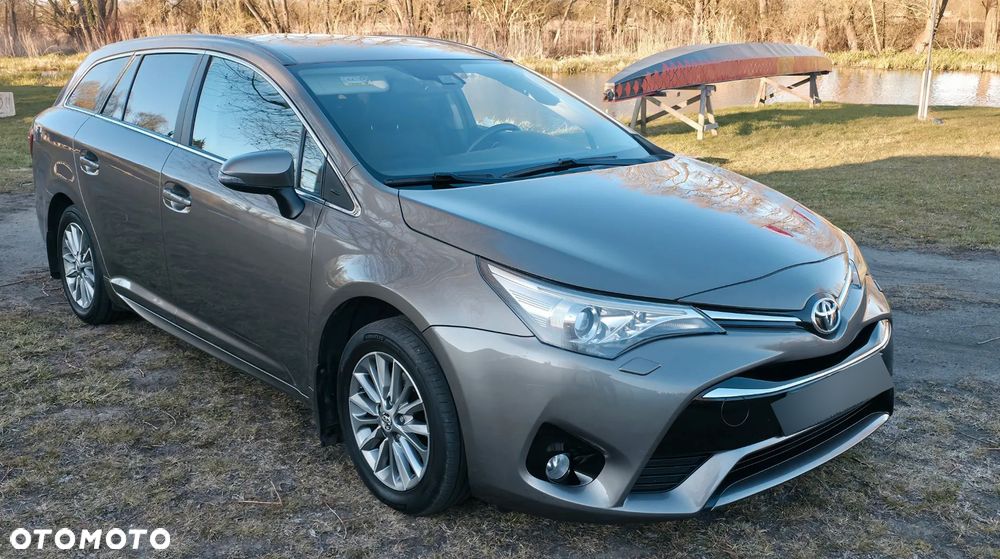 Toyota Avensis Touring Sports 1.8 Multidrive S Business Edition - 2