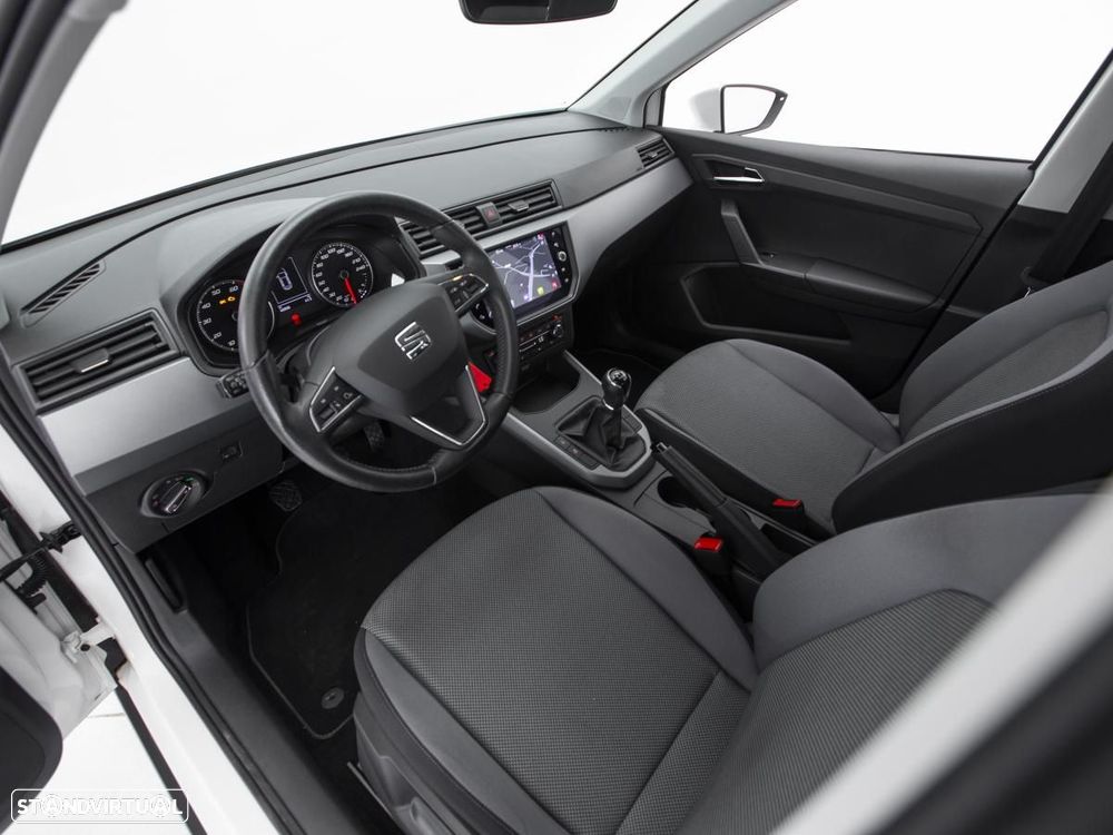 SEAT Arona - 9