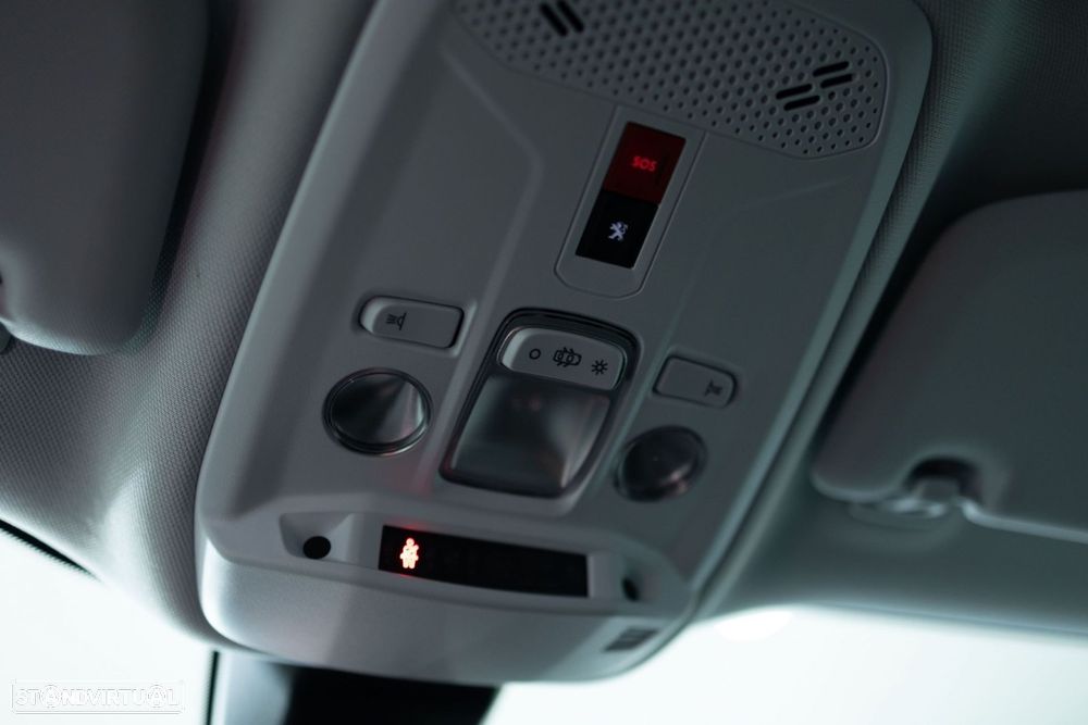 Peugeot e-2008 50 kWh Allure - 32