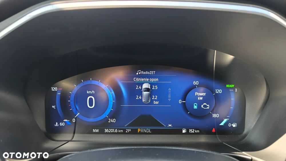 Ford Kuga - 25