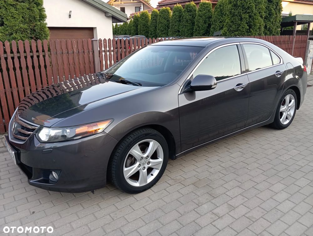 Honda Accord 2.0 Executive - 11