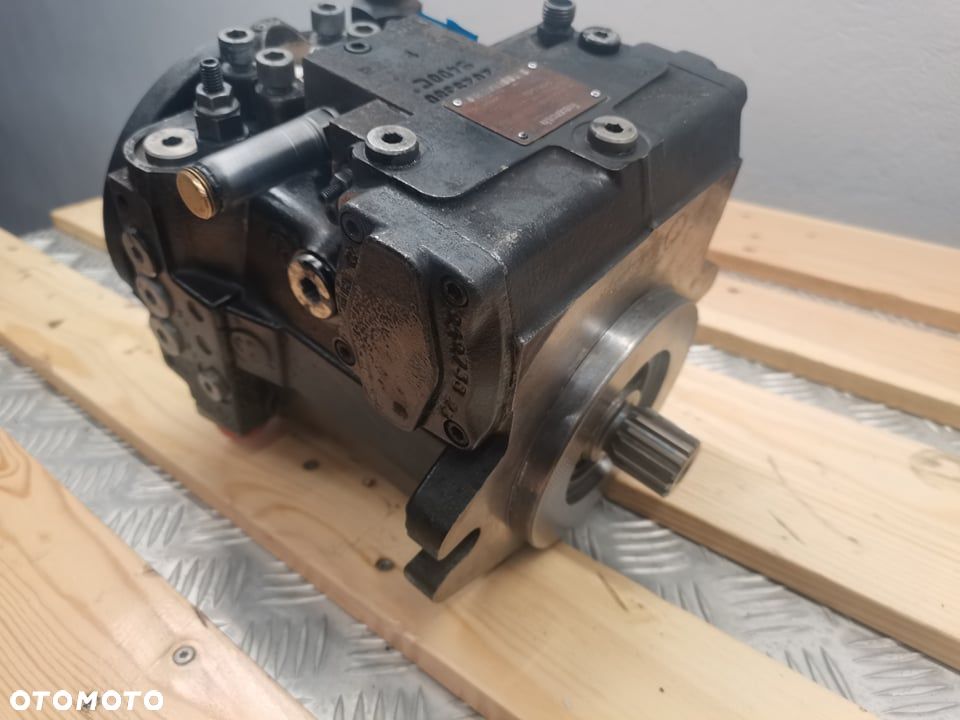 Pompa jazdy Wacker Neuson WL38 {Rexroth A4VG40DA1D8} - 8