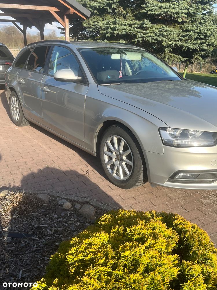 Audi A4 Avant 2.0 TDI ultra - 5
