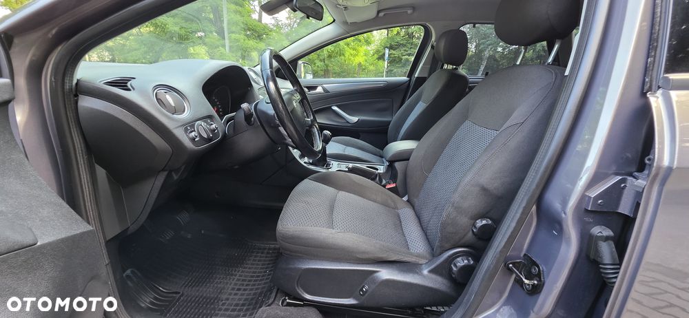 Ford Mondeo 1.6 Gold X - 8
