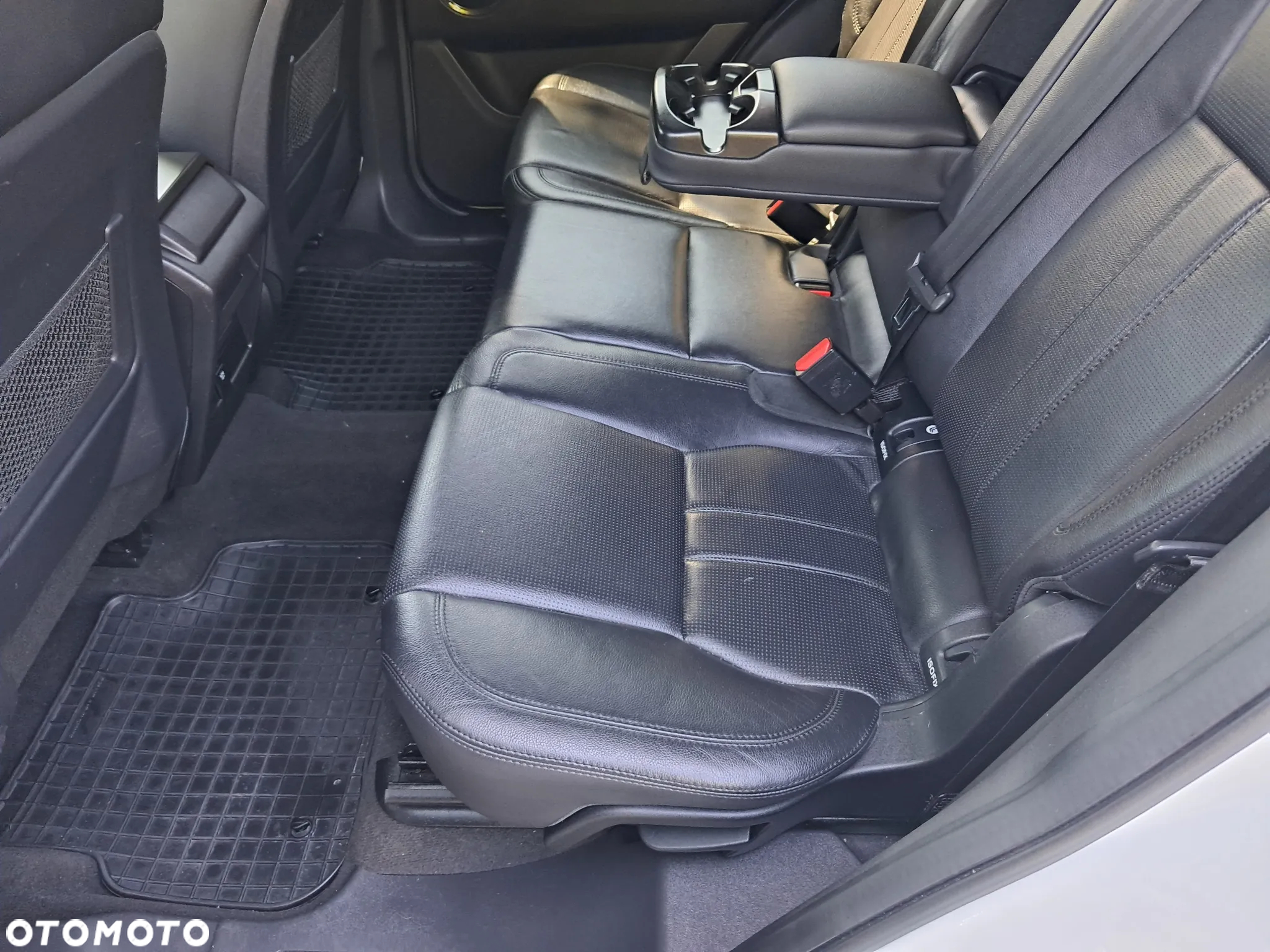 Land Rover Discovery Sport - 19