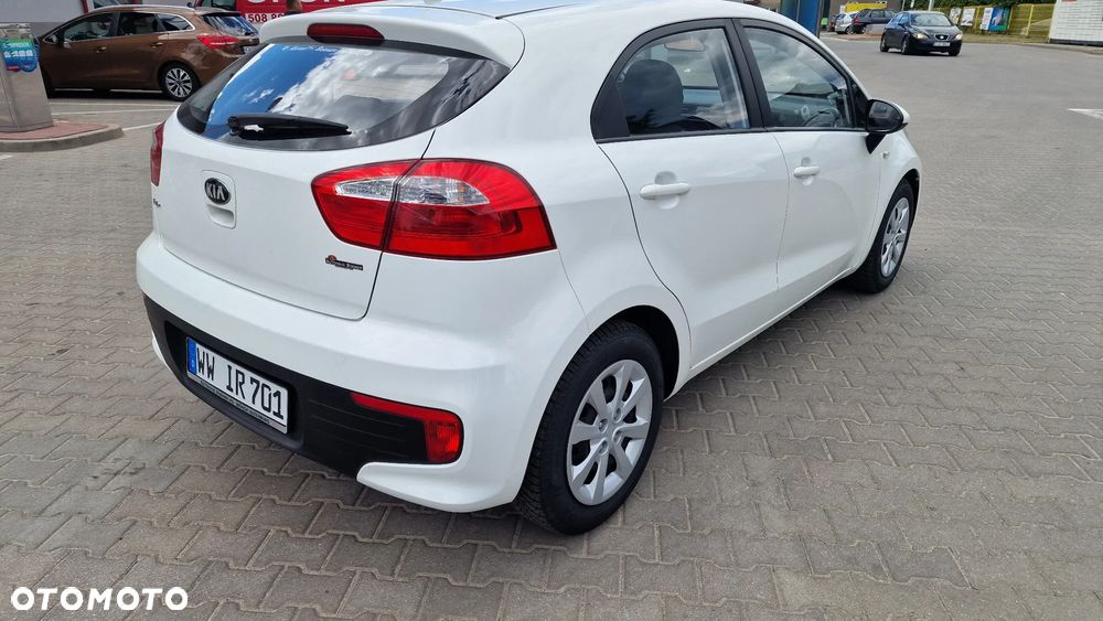 Kia Rio 1.2 Attract - 17