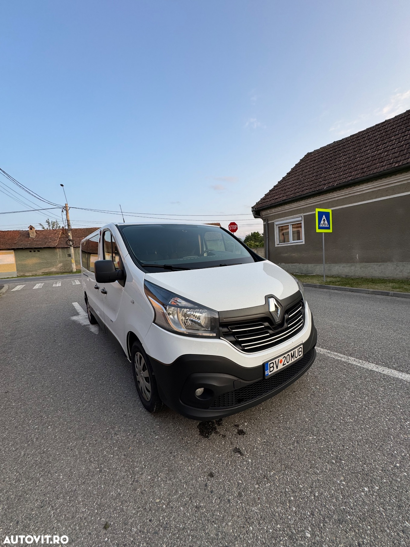 Renault Trafic - 2