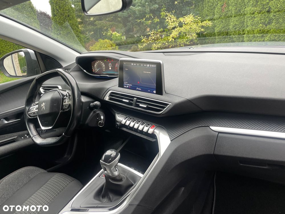Peugeot 3008 - 12