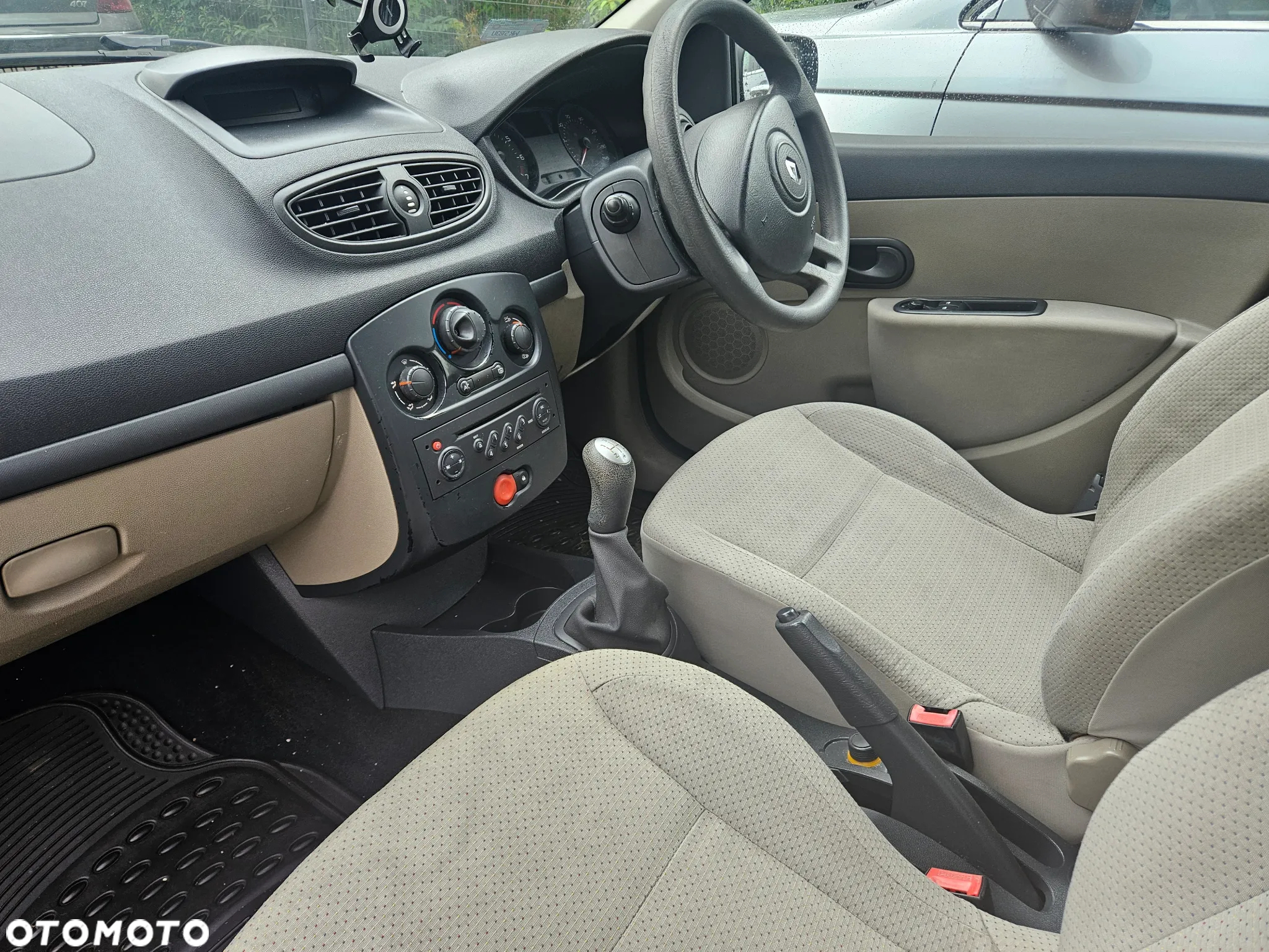 Renault Clio 1.4 16V Confort Dynamique - 7