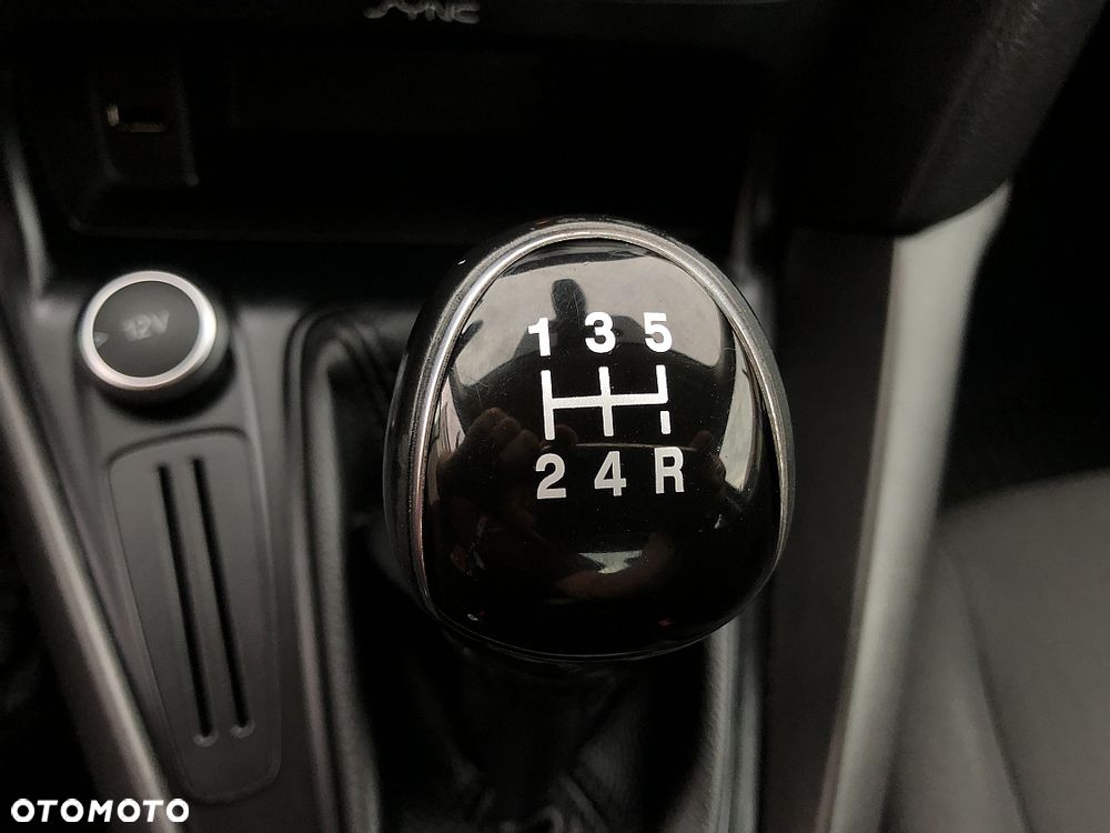 Ford Focus 1.6 Trend - 18