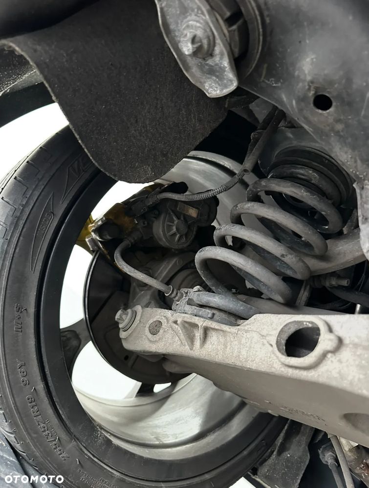 Alfa Romeo Giulia 2.0 Turbo 16V AT8-Q4 Ti - 19