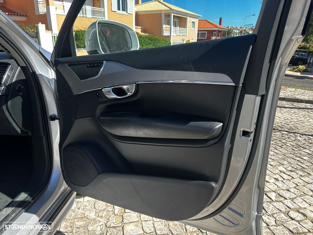 Volvo XC 90 - 8
