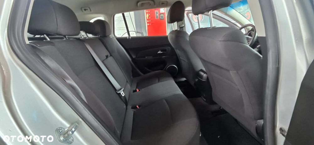 Chevrolet Cruze 1.7TD LT+ - 33
