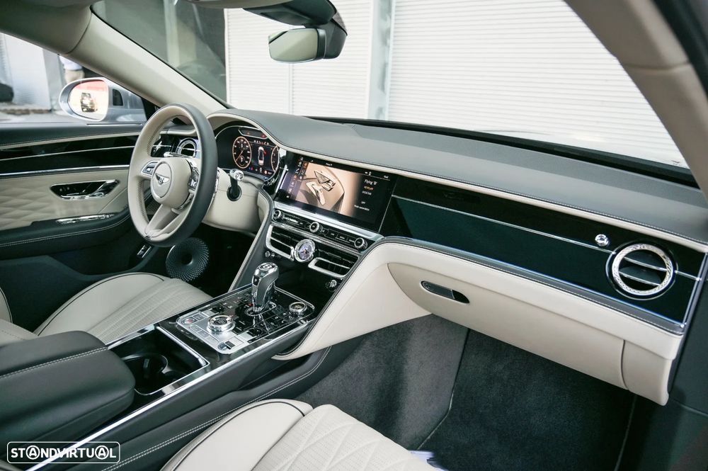 Bentley Flying Spur W12 - 15
