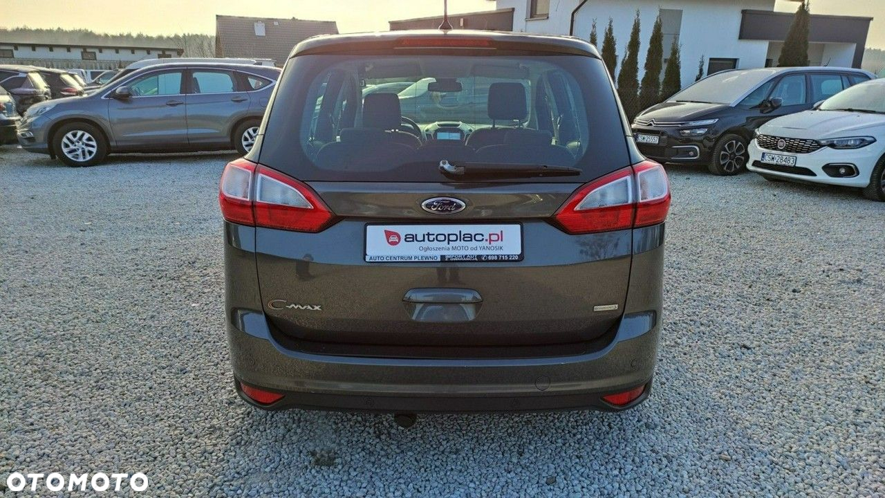 Ford Grand C-MAX - 14