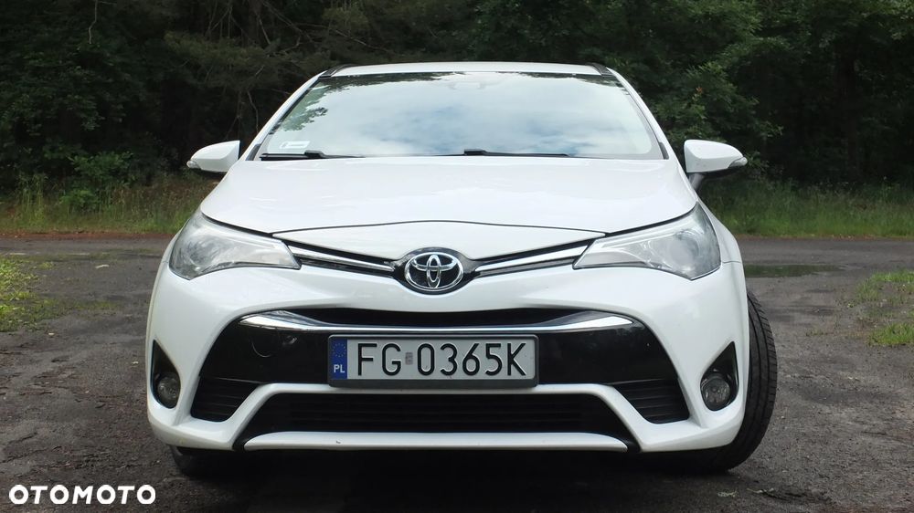 Toyota Avensis 1.8 Active - 3