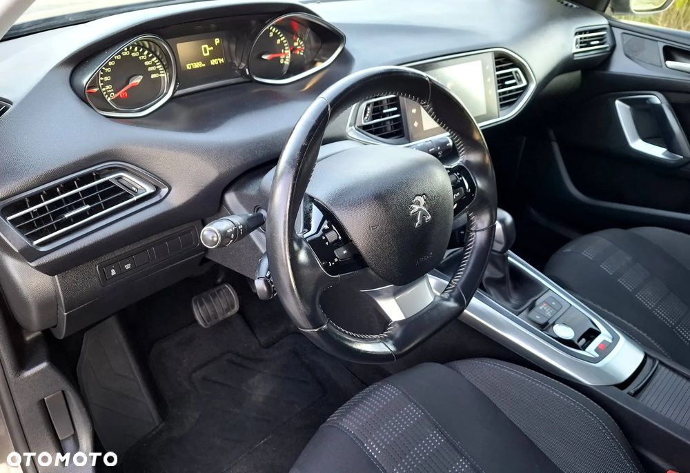 Peugeot 308 PureTech 130 EAT6 Stop & Start Allure - 10