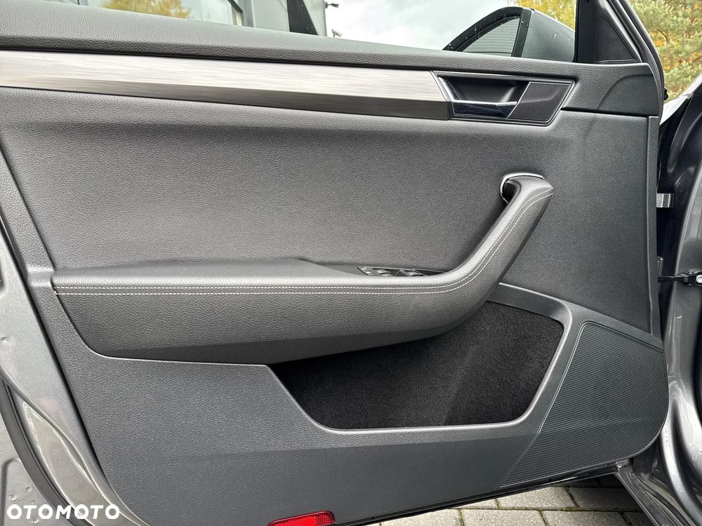 Skoda Superb 2.0 TDI SCR 4x4 Style DSG - 15