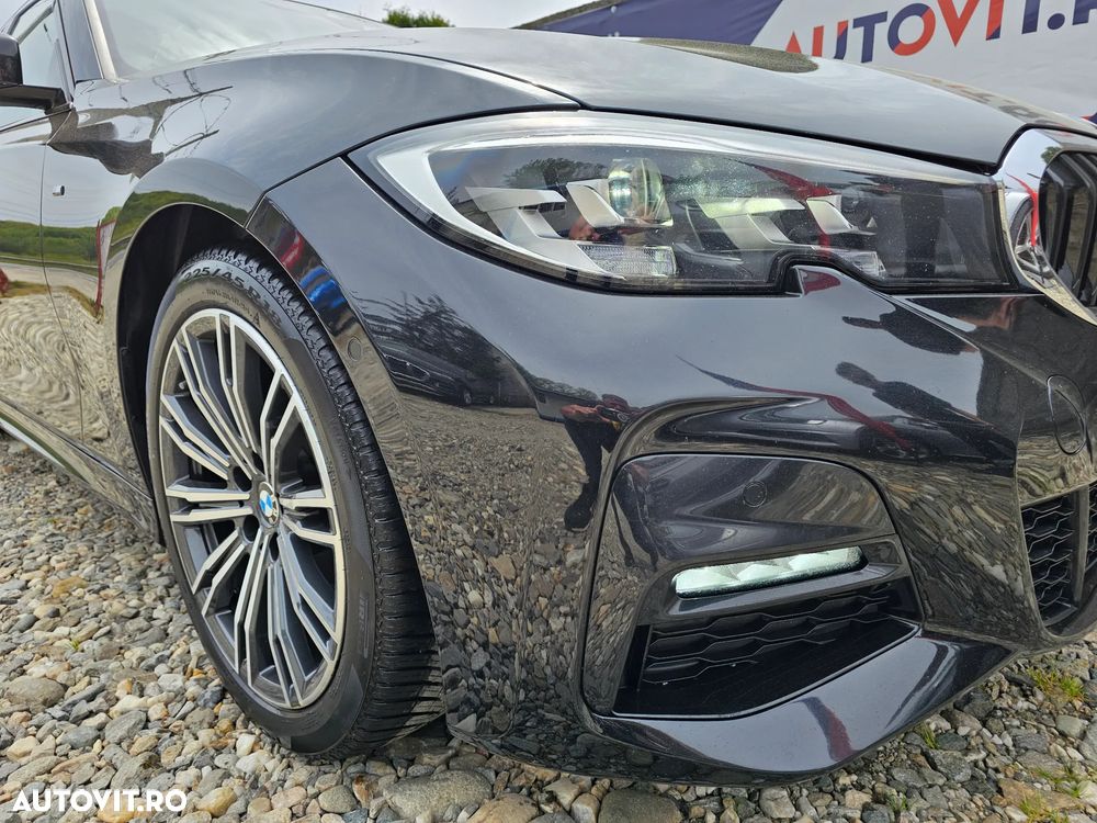 BMW Seria 3 320d Aut. Edition M Sport Shadow - 41