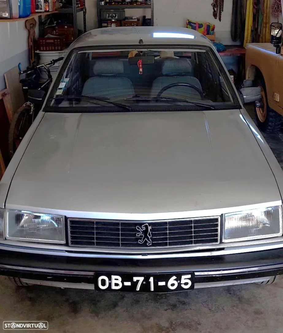 Peugeot 305 - 11