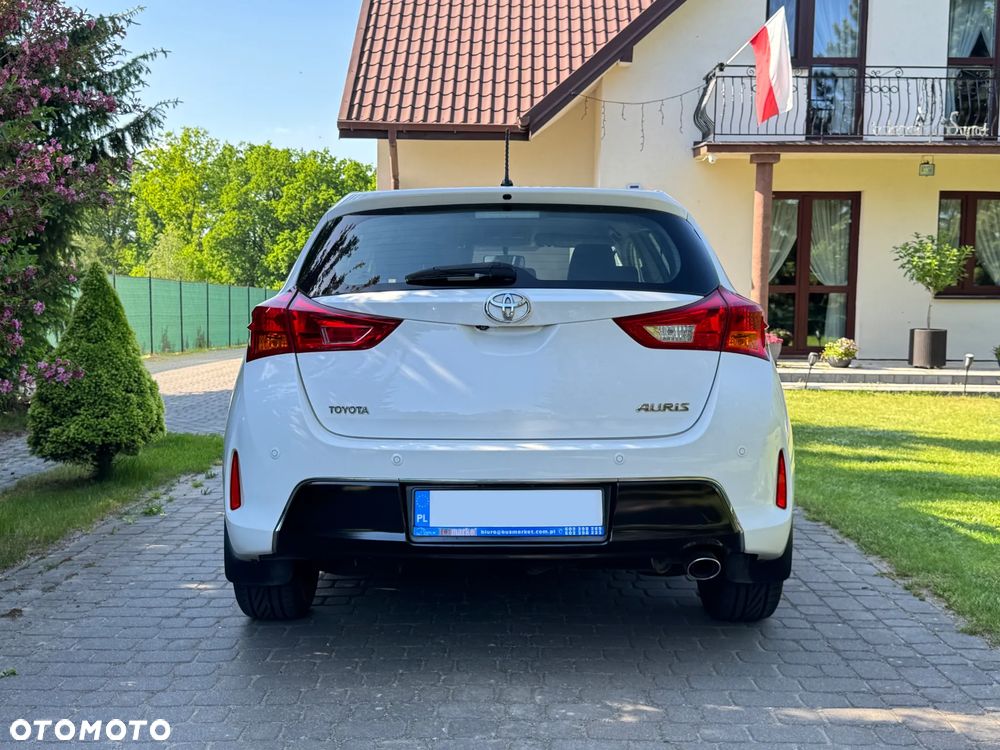 Toyota Auris 2.0 D-4D Premium - 3