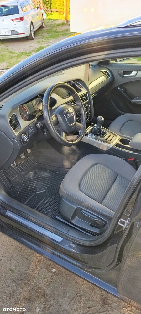 Audi A4 Avant 2.0 TDI - 21