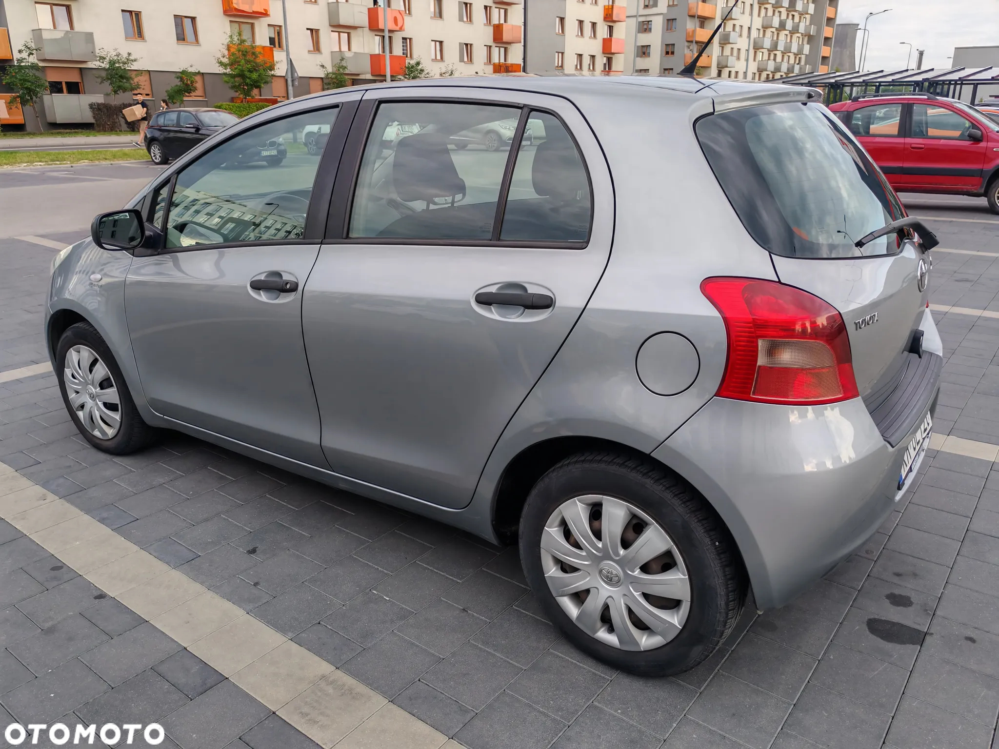 Toyota Yaris 1.3 VVT-i Cool - 4