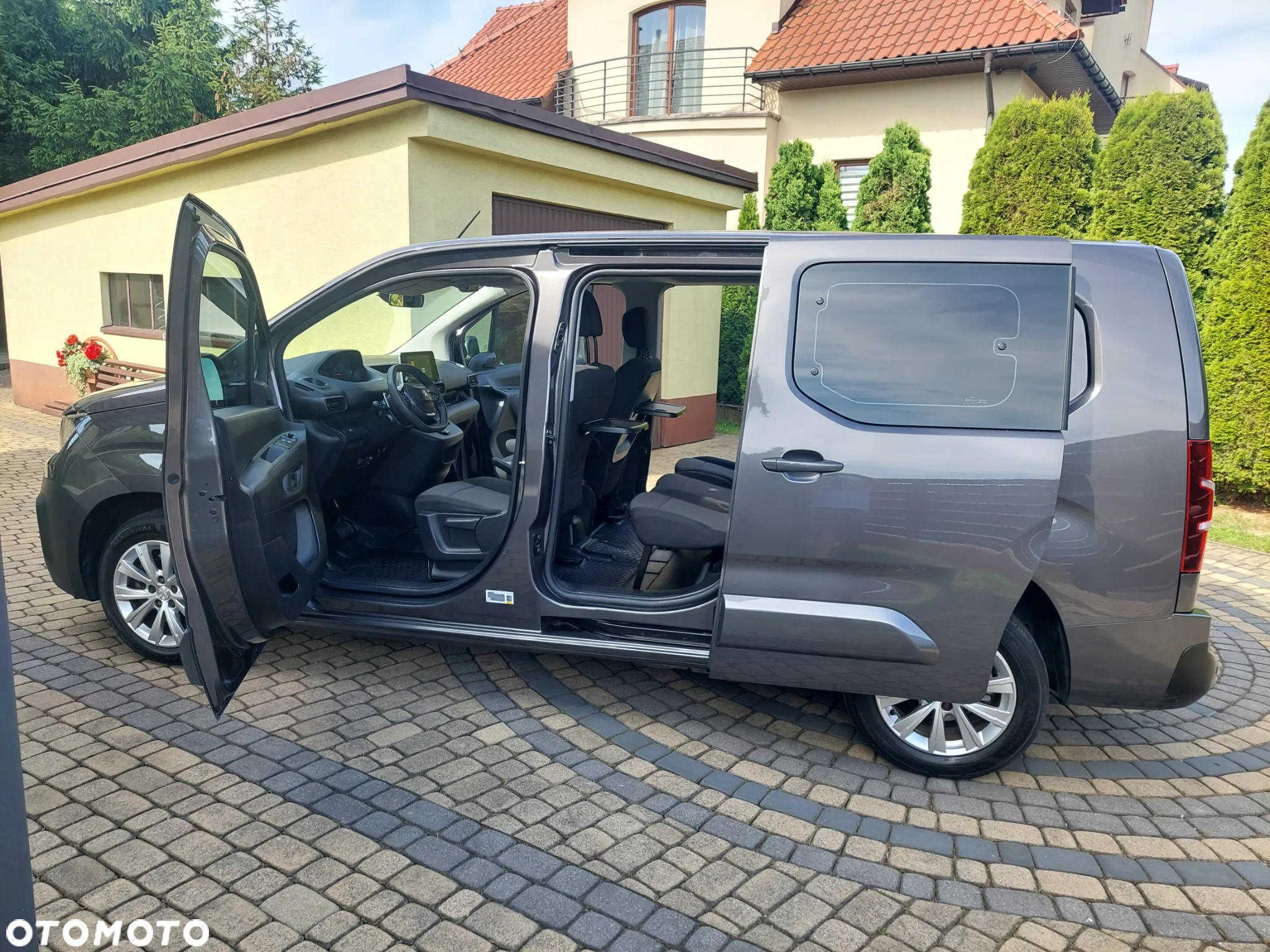 Peugeot Partner 1.5 BlueHDI L2 S&S Pro EAT8 (bryg.) - 23