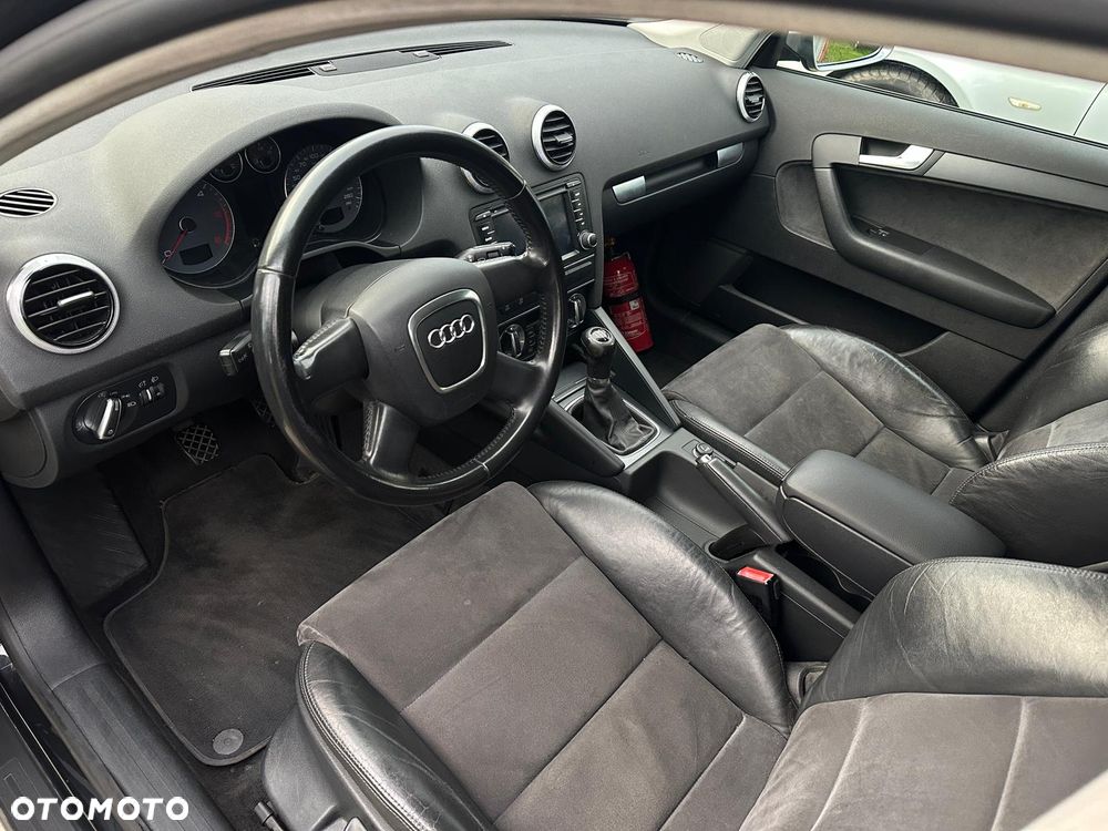 Audi A3 Sportback 1.6 TDI Attraction - 14