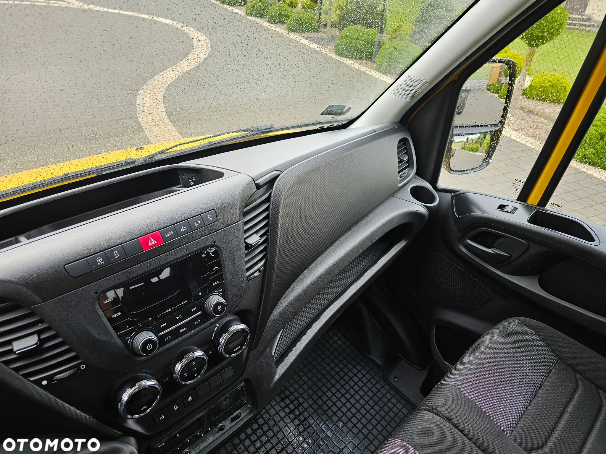 Iveco Daily 70C18 - 23