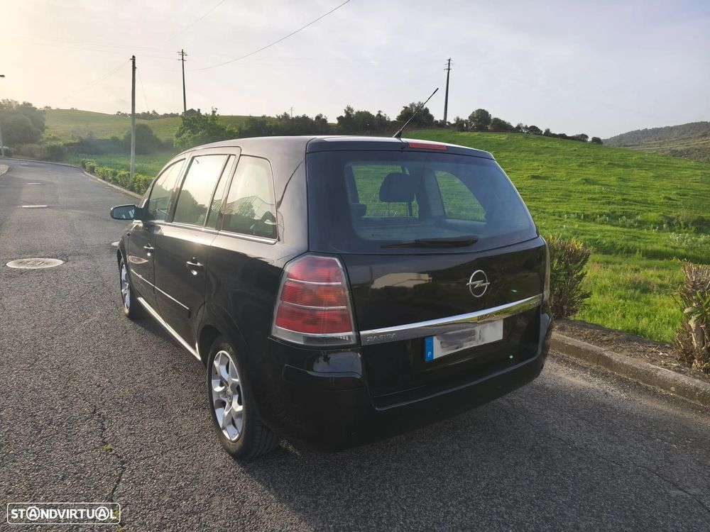 Opel Zafira 1.9 CDTI Cosmo - 3