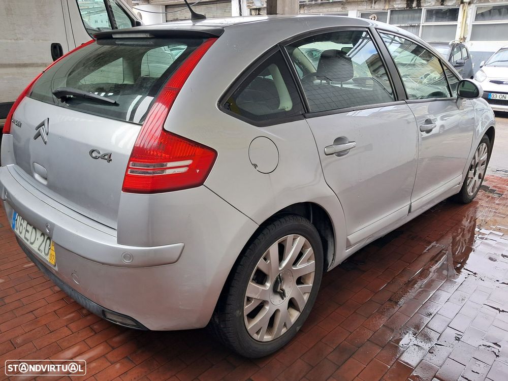 Citroën C4 1.6 HDi 110 SX - 16