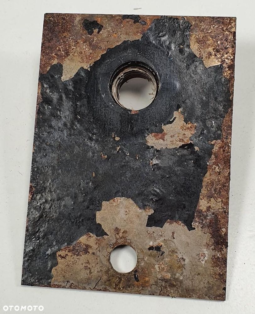 UCHWYT MOCOWANIE WSPORNIK TYŁ ASTON MARTIN RAPIDE - 2