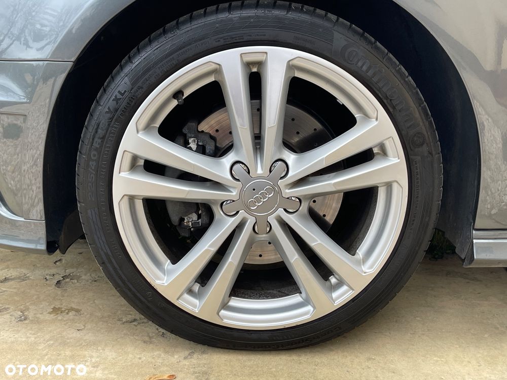 Audi A3 ver-1-8-tfsi-quattro-s-tronic-s-line-sportpaket - 7