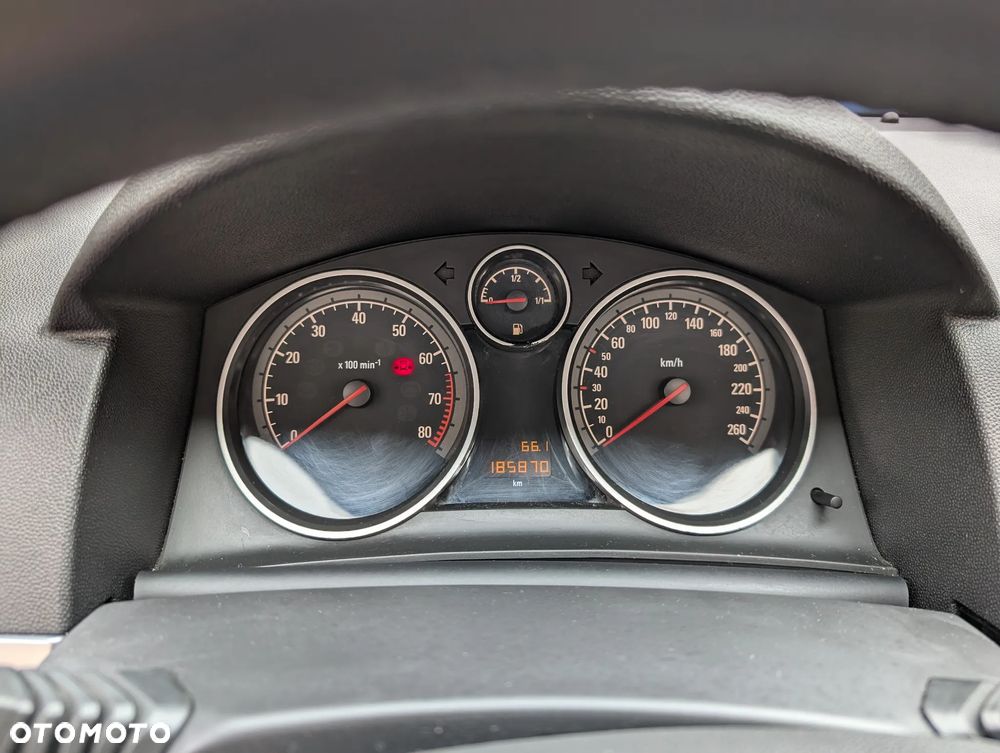 Opel Astra 1.6 Cosmo - 12
