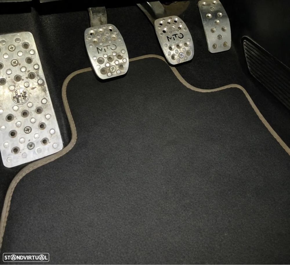 Alfa Romeo MiTo 1.4 MultiAir Distinctive - 26