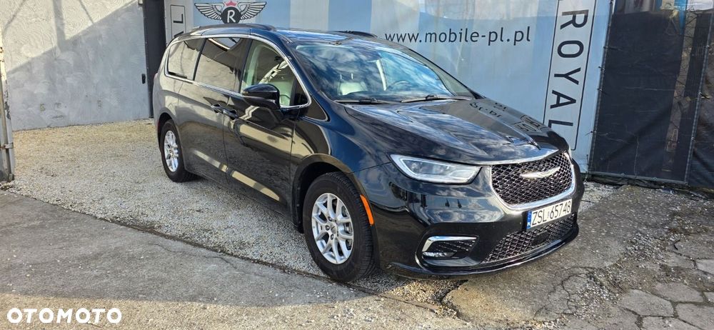Chrysler Pacifica - 3