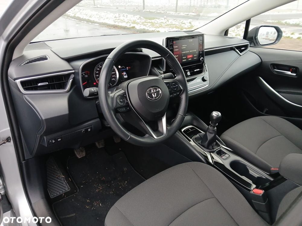 Toyota Corolla - 16