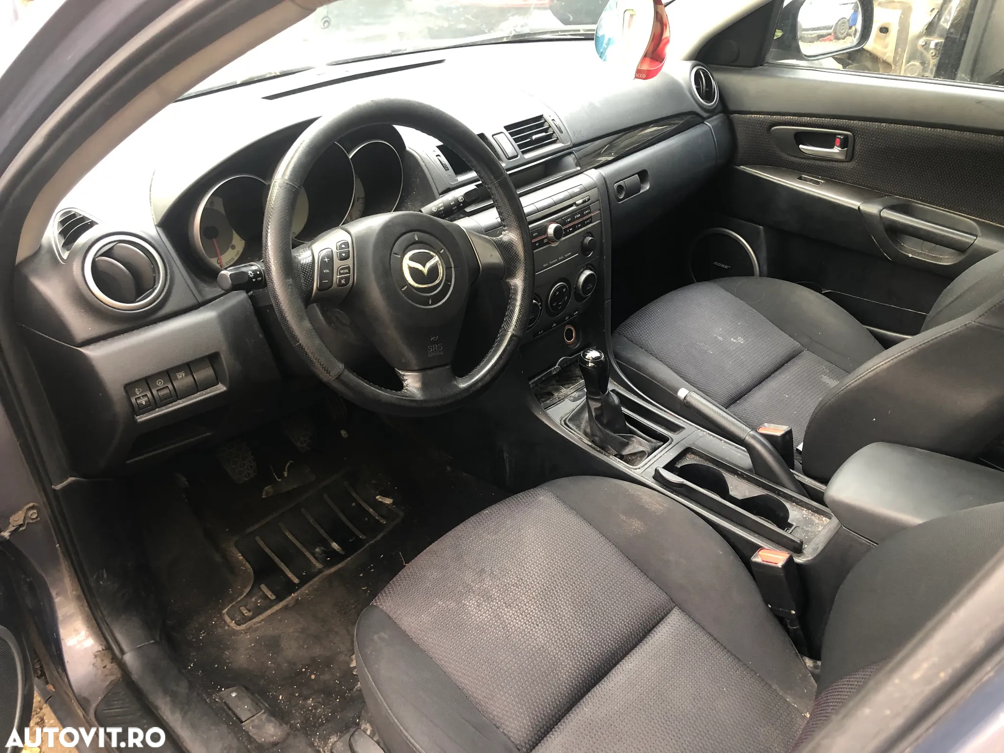 Dezmembrez Mazda 3 diesel gri 2007 - 7