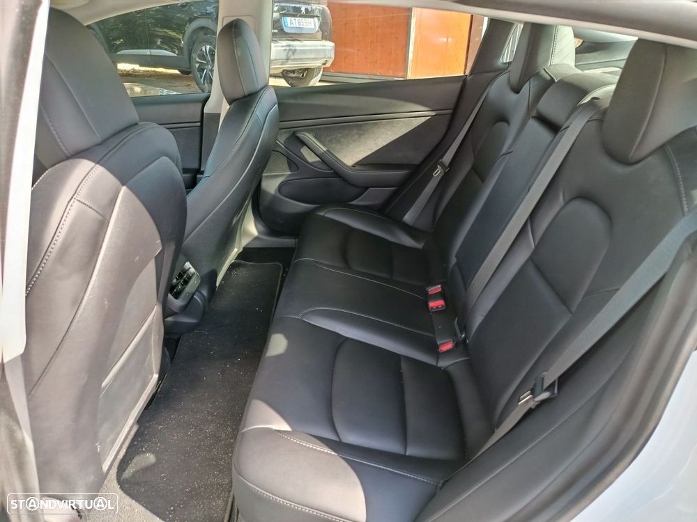 Tesla Model 3 Long-Range Dual Motor AWD - 8