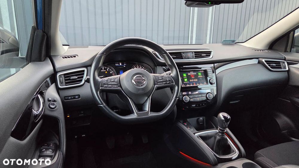 Nissan Qashqai 1.3 DIG-T N-CONNECTA - 14