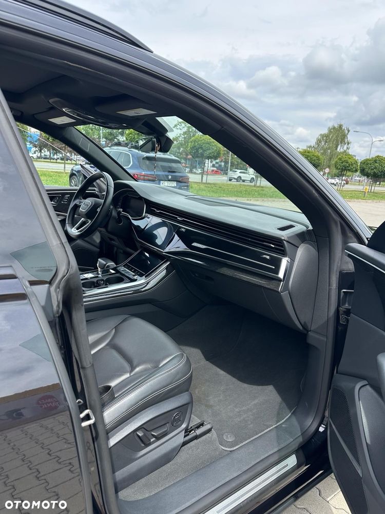 Audi Q8 55 TFSI mHEV Quattro Tiptronic - 12