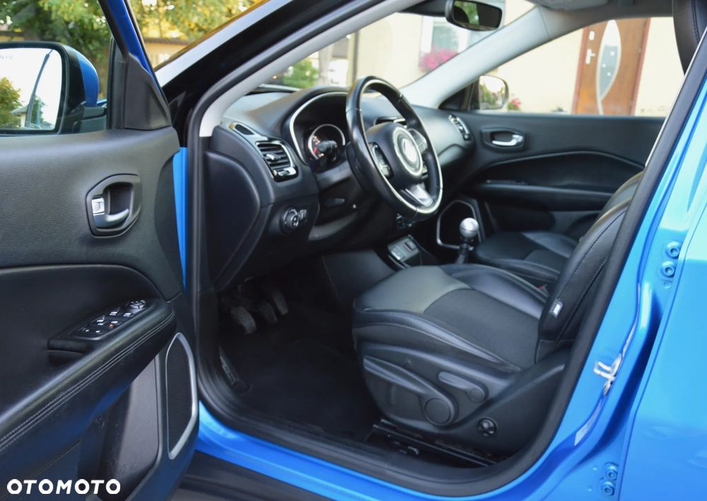 Jeep Compass - 16