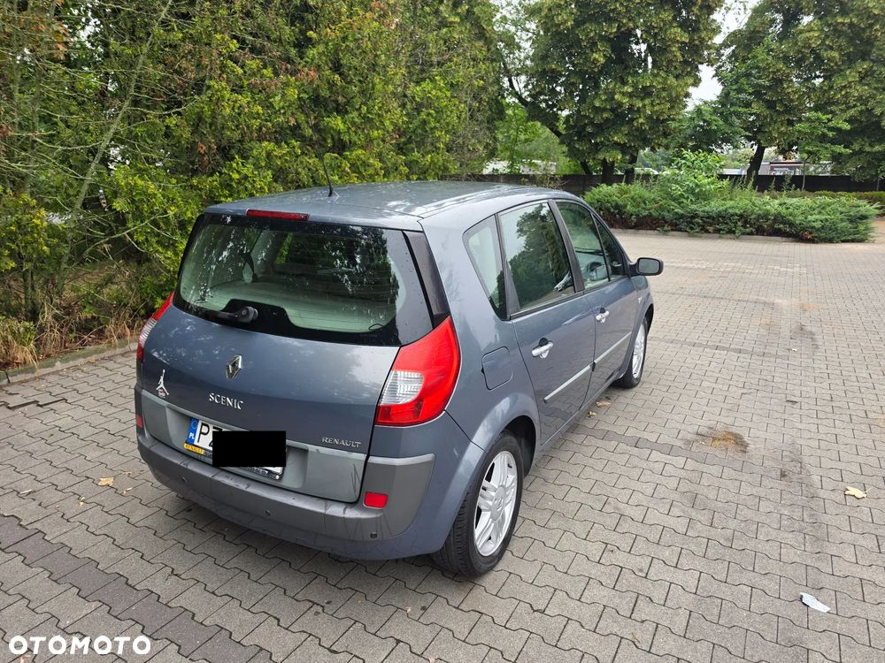 Renault Scenic 1.5 dCi Confort Authentique - 4