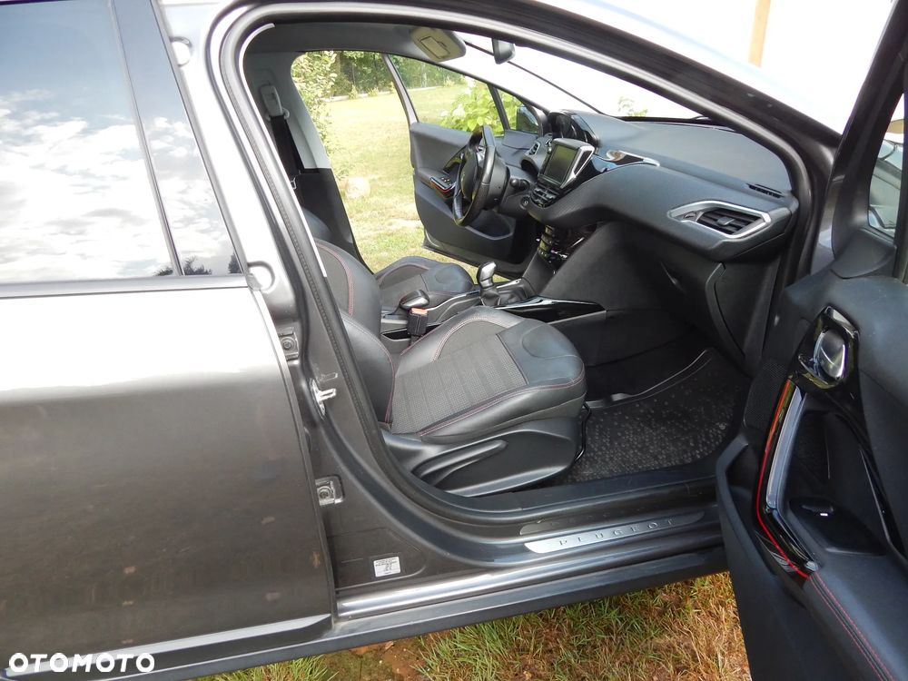 Peugeot 2008 - 10