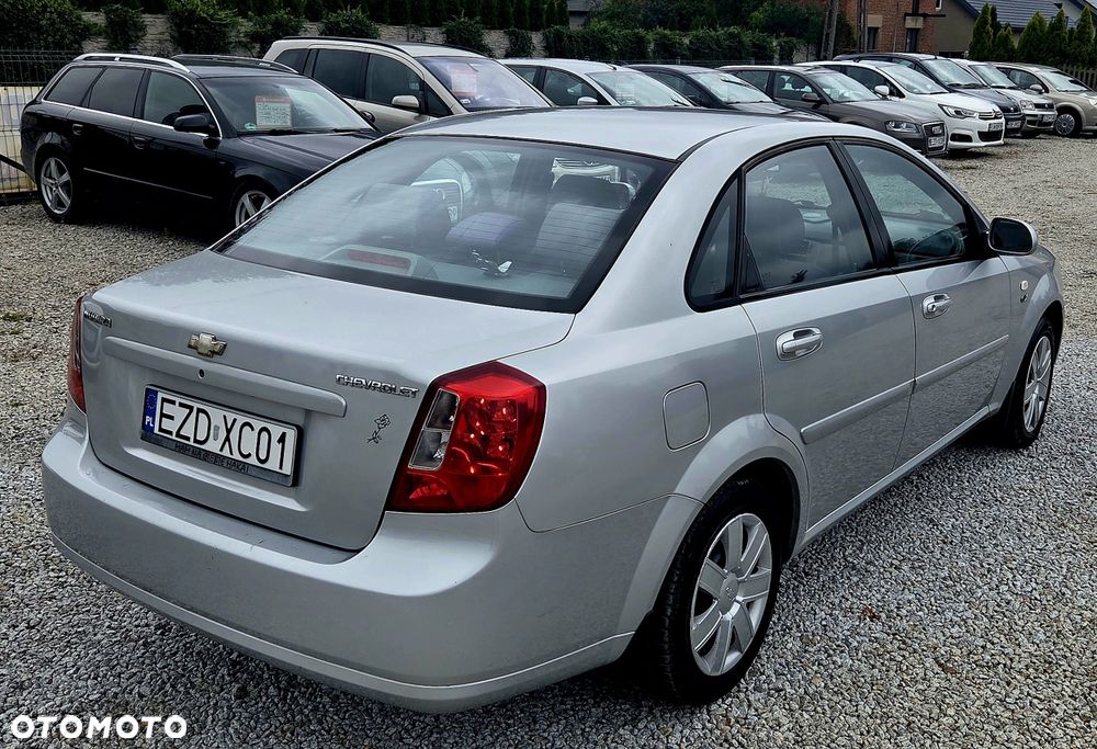 Chevrolet Nubira - 3